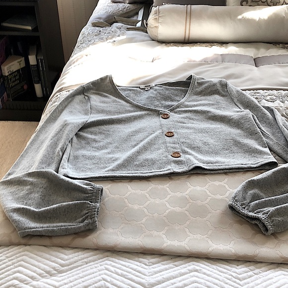 Ardene Tops - 5/25🌻Super soft cozy Ardene long sleeve crop top M